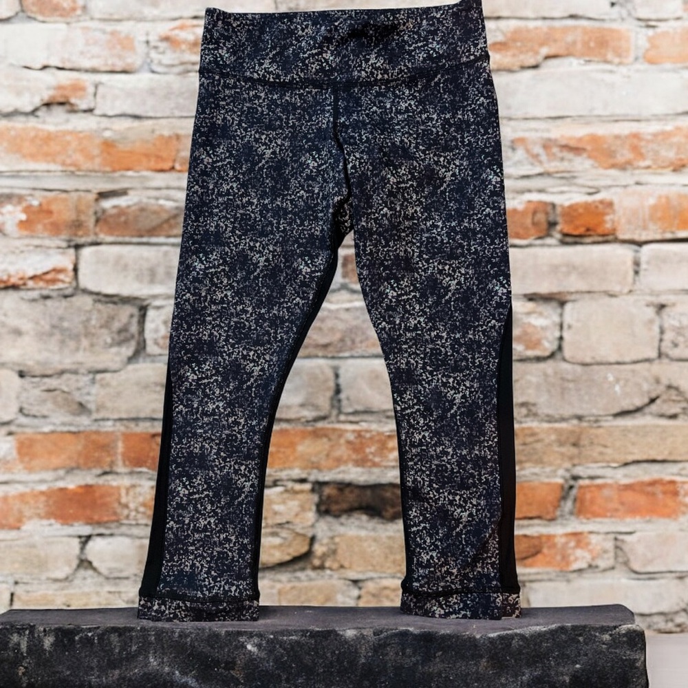 Lululemon Run Inspire Crop Leggings Women’s Size 6 Black Speckle Athletica‎
